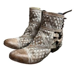 NIB FreeBirds Women’s Ankle Booties sz 10 Skylar Taupe Western Boho Leather